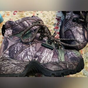 Red Head Camo Waterproof Kids Boots Size 12